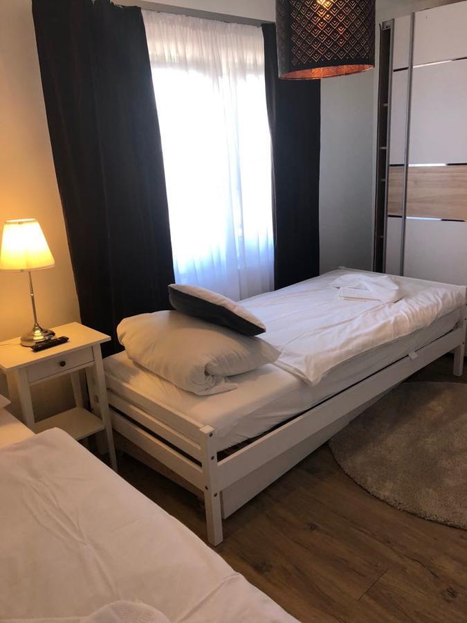 Hotel Zum Bahnhoefle Restaurant & - Am Rhein